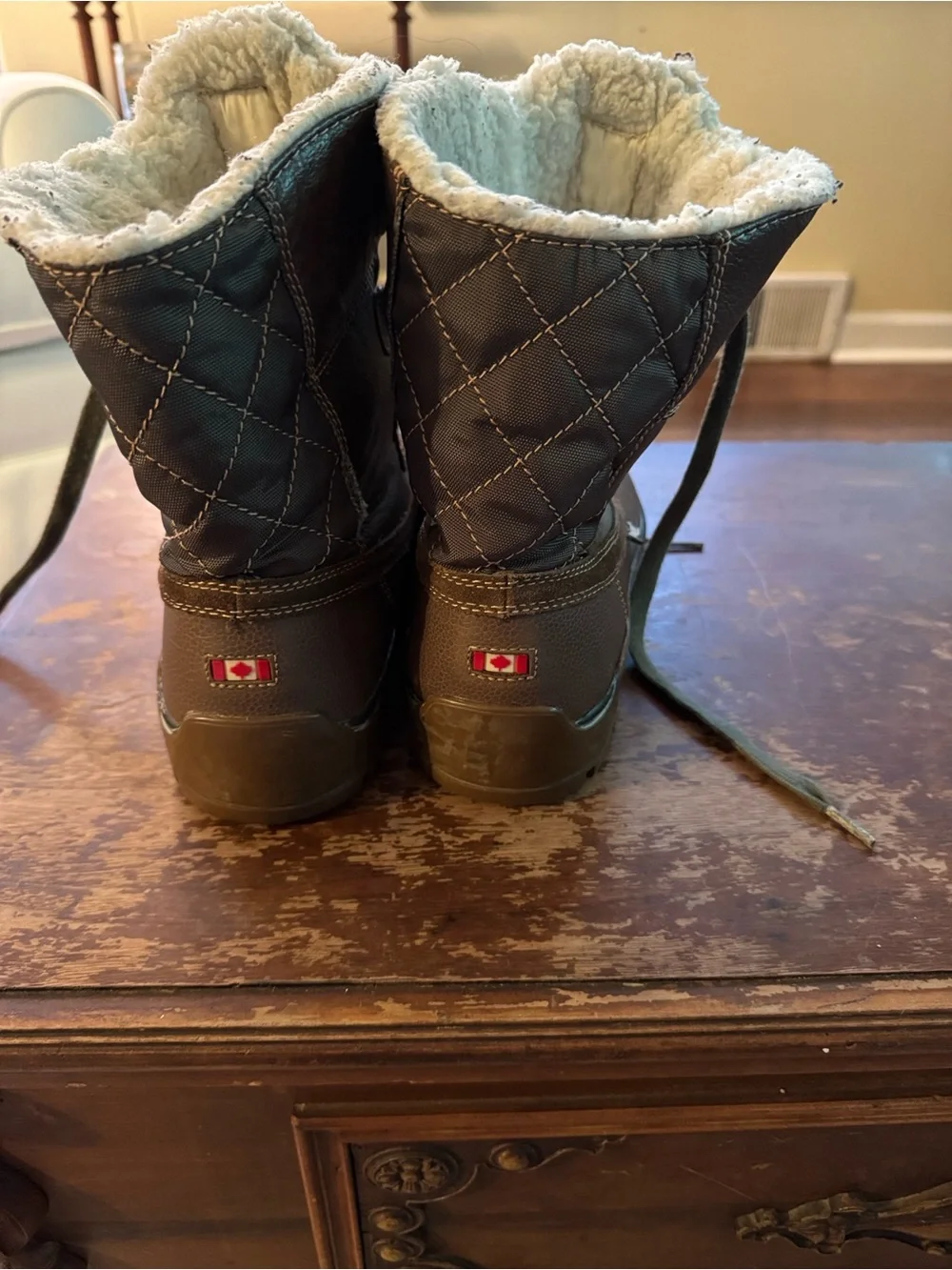 Pajar Brown/Olive Men’s Winter Boots 10-11 with Faux Fur insulation No tags